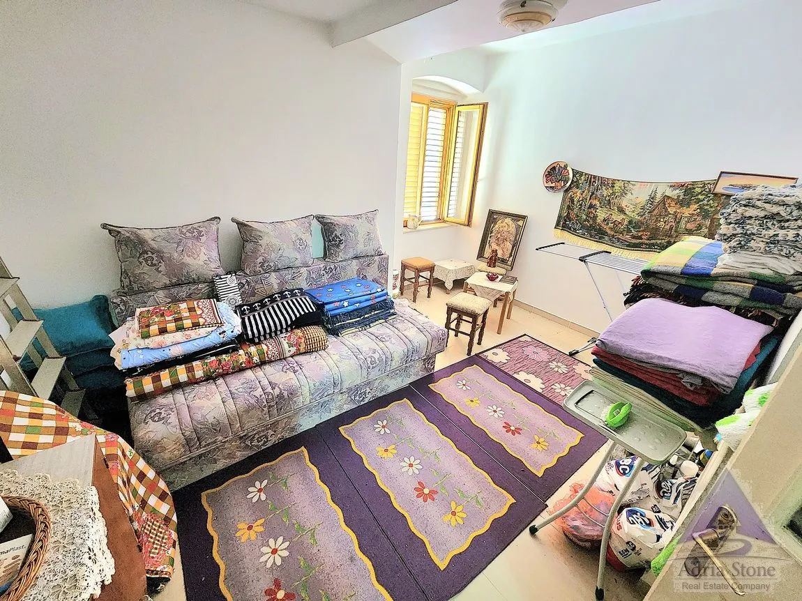Prodaja, četvorosoban stan, 115m², Škaljari, Kotor