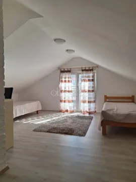 Rent, two bedroom apartment, 80m², Tivat, Crna Gora - image 10