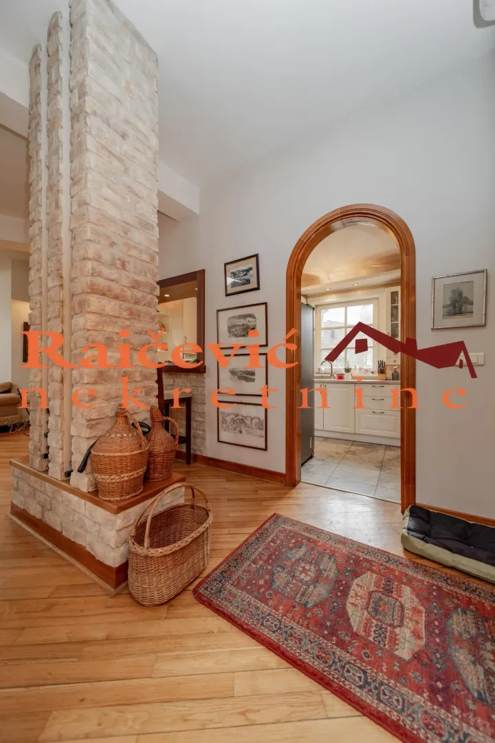 Sale, four bedroom apartment, 114m², Centar, Stara Pazova