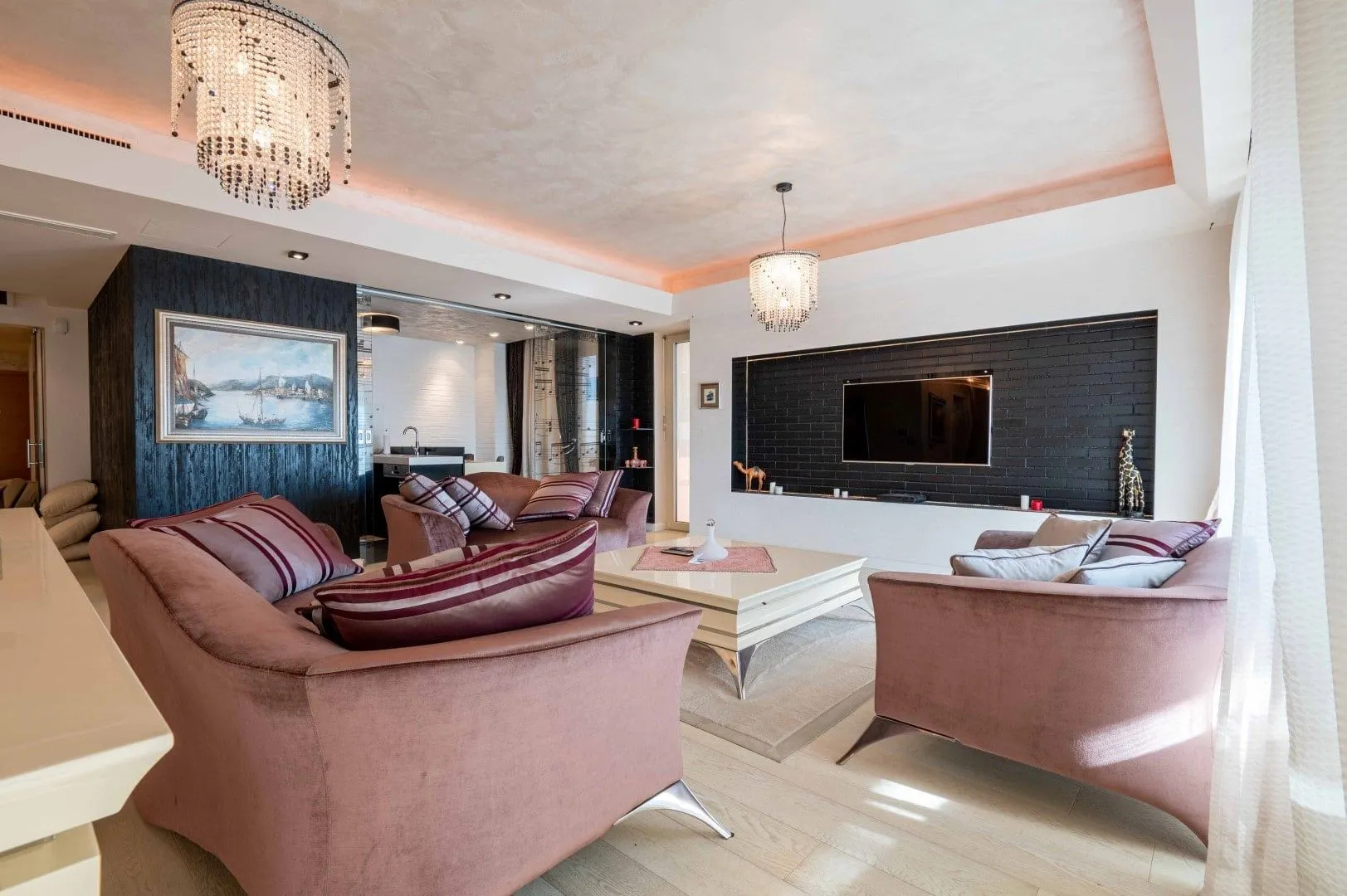Sale, four bedroom apartment, 177m², Bulevar, Budva