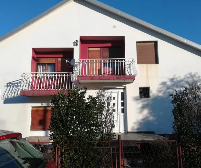 Sale, house, 220m², Stari Aerodrom, Podgorica