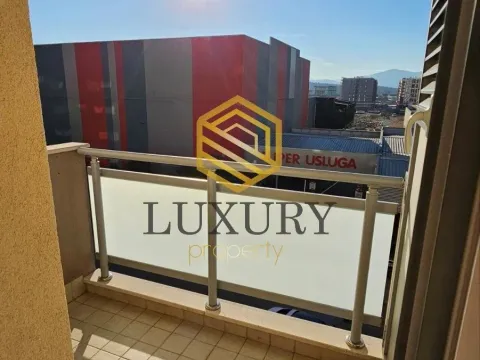 Izdavanje, dvosoban stan, 64m², City Kvart, Podgorica - image 5