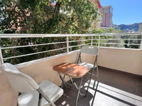 Izdavanje, jednosoban stan, 56m², Bečići, Budva - image 11