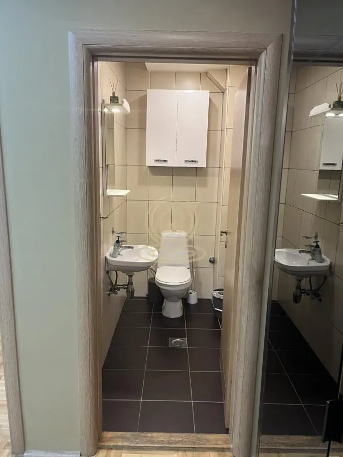 Izdavanje, trosoban stan, 52m², Mirijevo Sve Podlokacije, Beograd