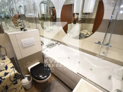 Rent, one bedroom apartment, 55m², City Kvart, Podgorica - image 9