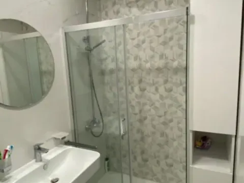 Izdavanje, jednosoban stan, 47m², Central Point, Podgorica - image 6