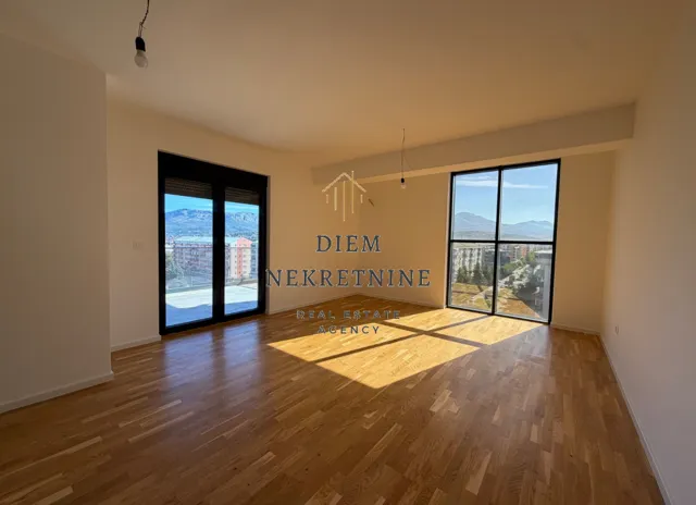 Rent, three bedroom apartment, 114m², Stari Aerodrom, Podgorica
