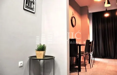 Rent, three bedroom apartment, 78m², Vračar Hram, Vračar Sve Podlokacije - image 5