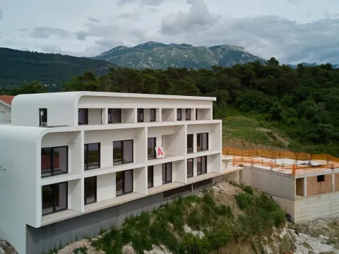 Prodaja, jednosoban stan, 94m², Tivat, Crna Gora - image 24