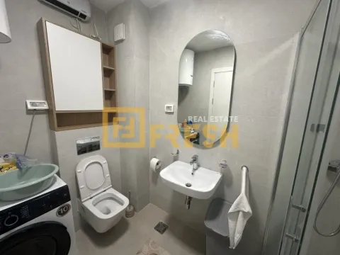 Izdavanje, jednosoban stan, 40m², Pobrežje, Podgorica - image 11