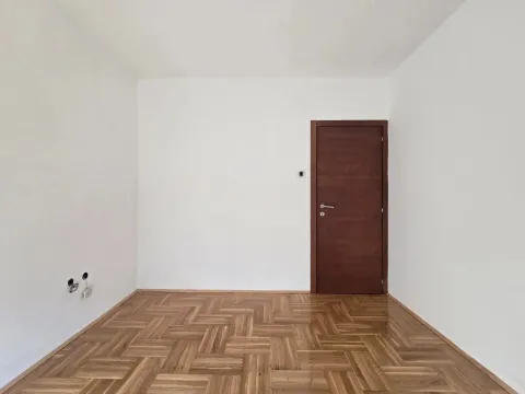 Sale, two bedroom apartment, 73m², Dalmatinska ulica, Podgorica - image 7