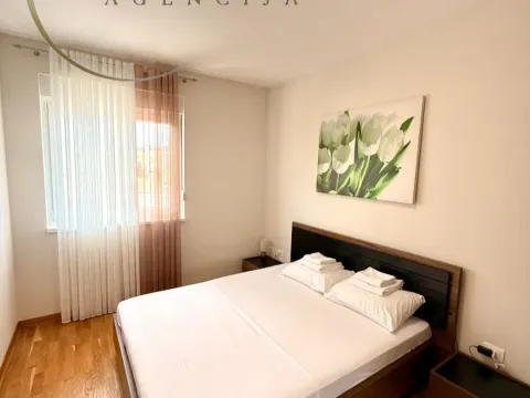 Rent, one bedroom apartment, 45m², City Kej, Podgorica - image 4