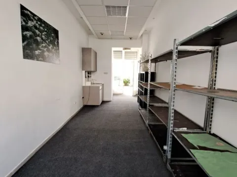 Rent, office space, 27m², Preko Morače, Podgorica - image 3