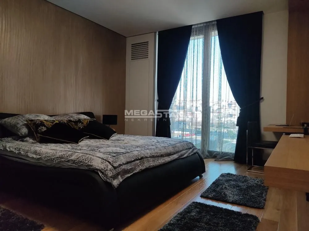 Prodaja, trosoban stan, 94m², Savski Venac, Beograd