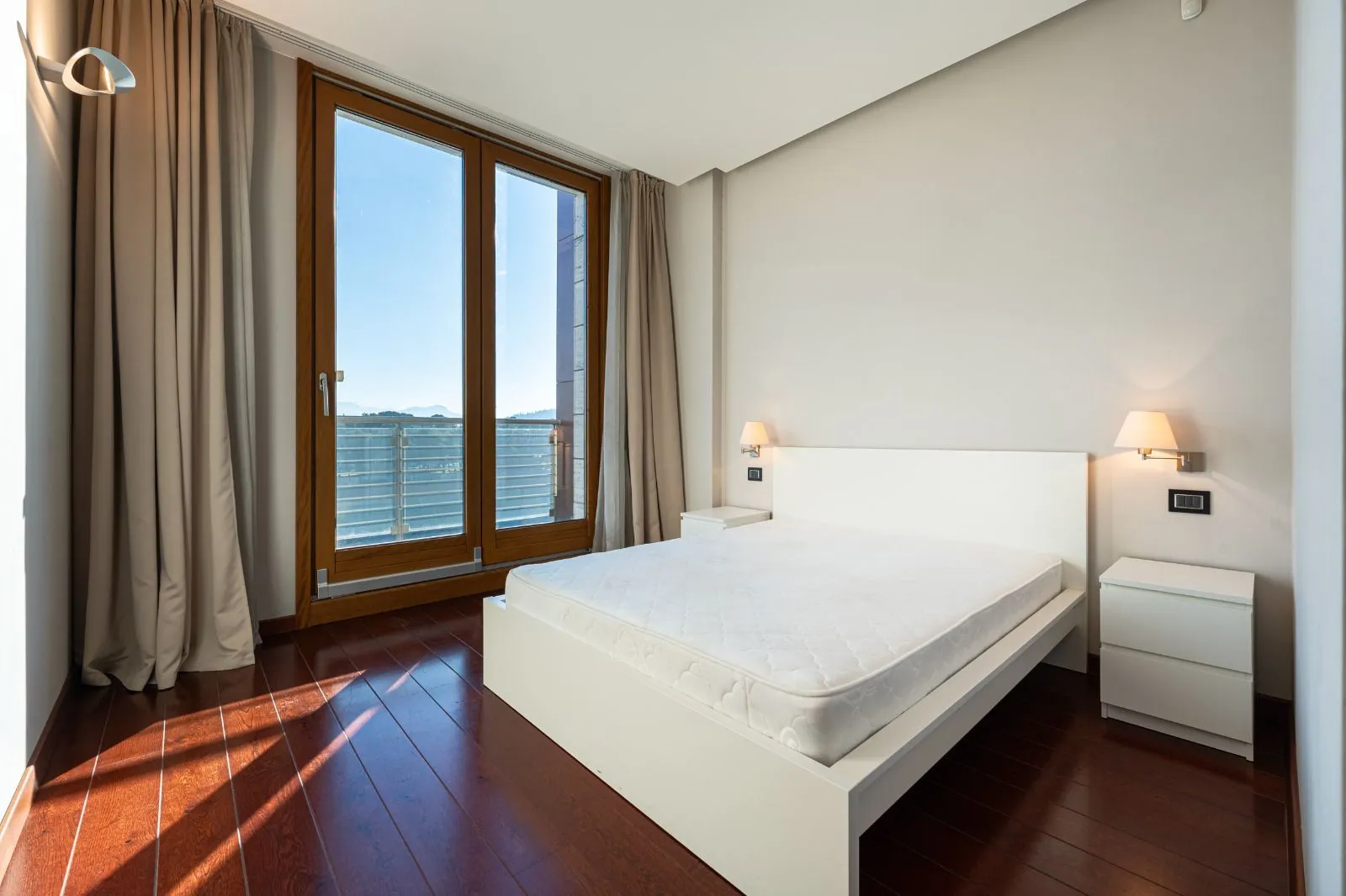 Rent, three bedroom apartment, 204m², Kod Capital Plaze, Podgorica