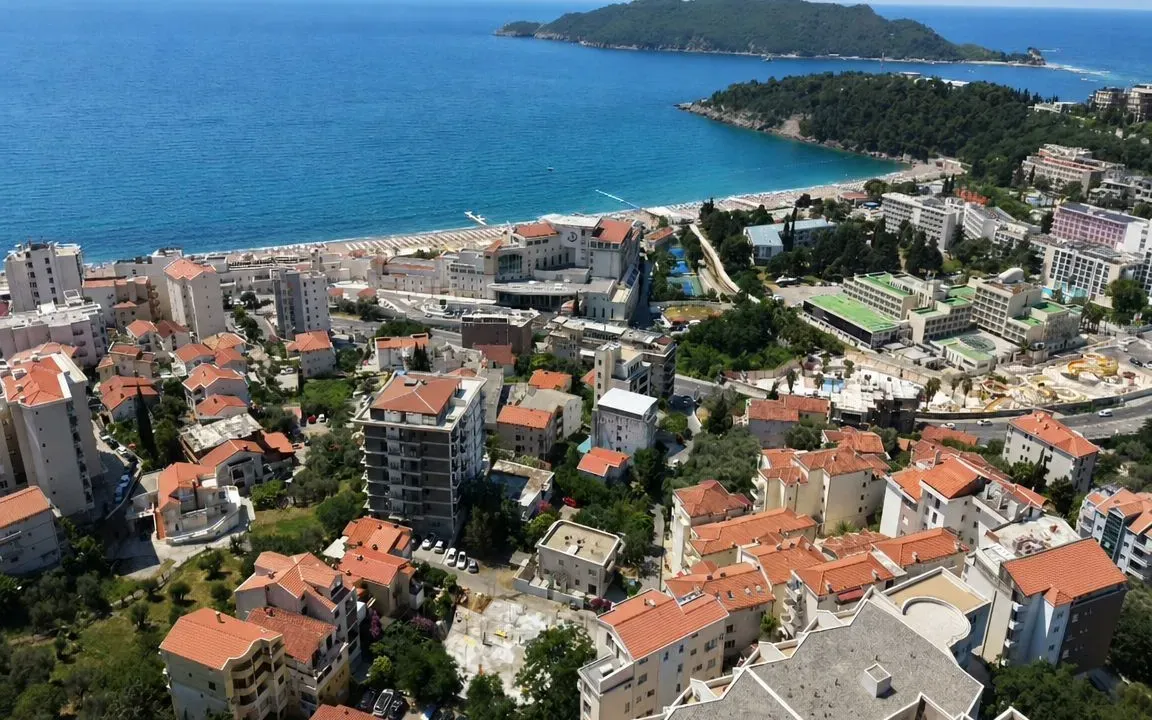 Sale, one bedroom apartment, 43m², Bečići, Budva