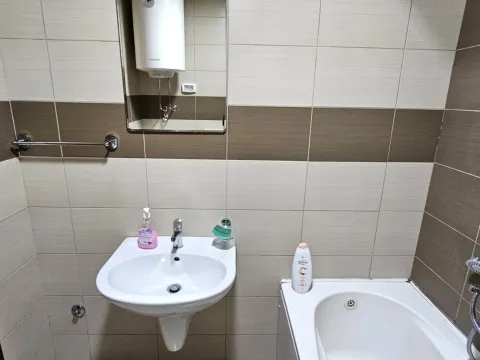 Rent, one bedroom apartment, 54m², City Kvart, Podgorica - image 7