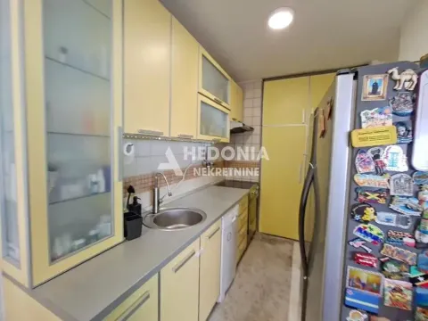 Prodaja, trosoban stan, 71m², Banovo Brdo, Beograd - image 7