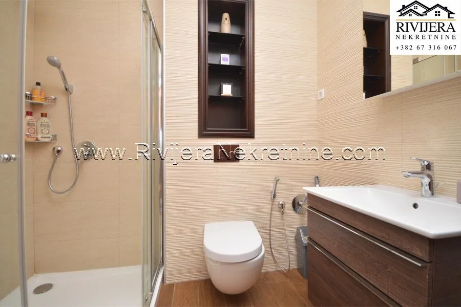 Sale, two bedroom apartment, 78m², Škaljari, Kotor