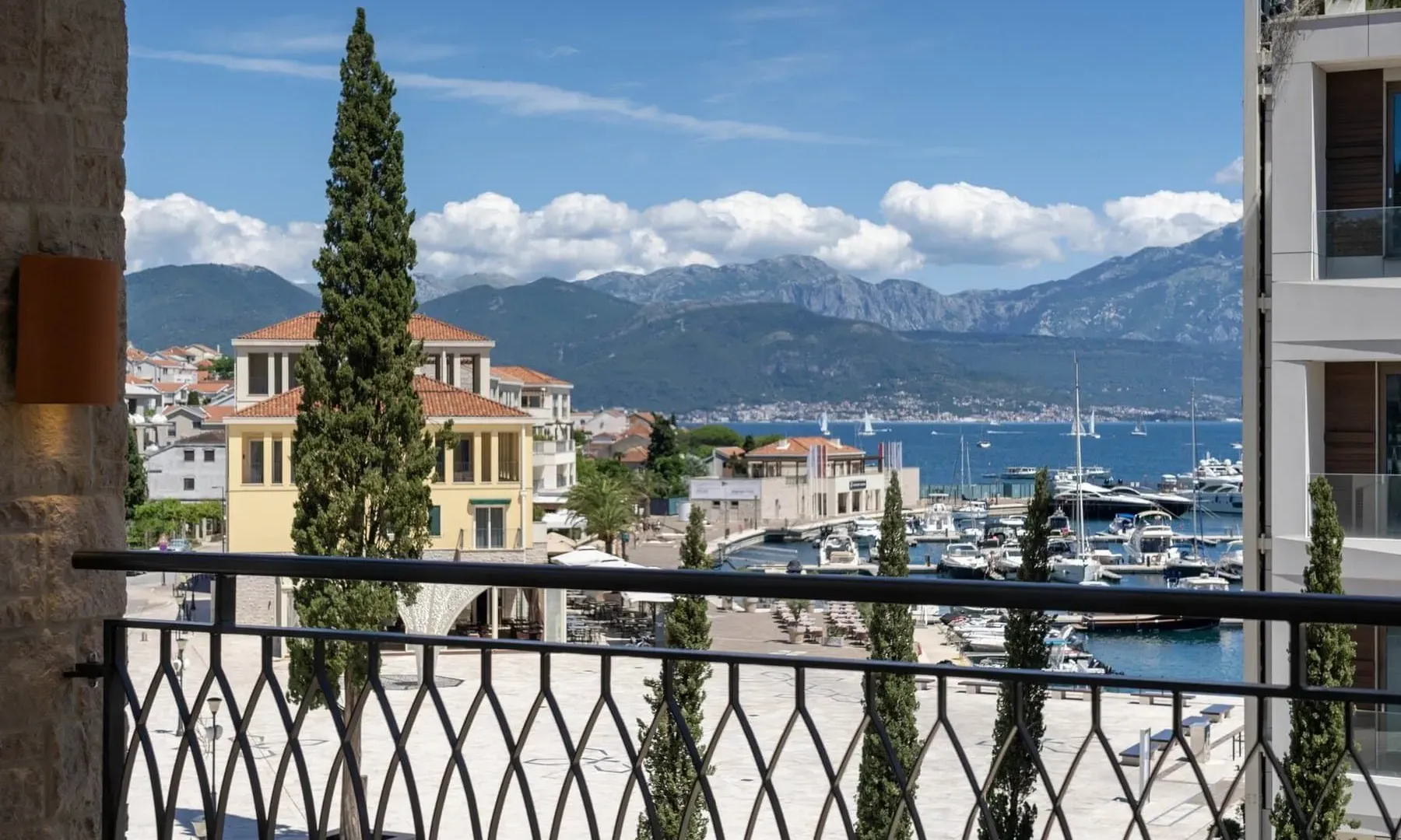 Prodaja, jednosoban stan, 88m², Portonovi, Herceg Novi