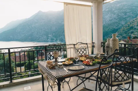 Prodaja, četvorosoban stan, 121m², Risan, Kotor - image 7