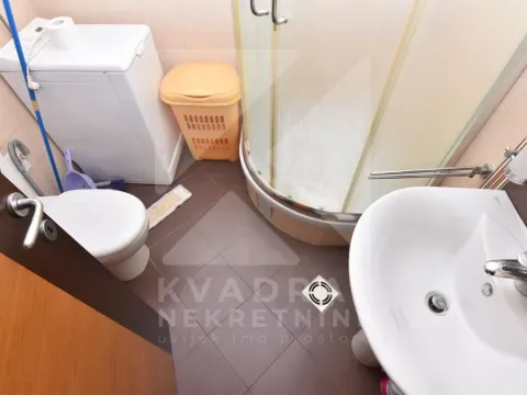 Izdavanje, dvosoban stan, 55m², Stari Aerodrom, Podgorica - image 9