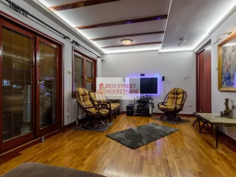 Prodaja, četvorosoban stan, 131m², Stari Grad, Beograd - image 6