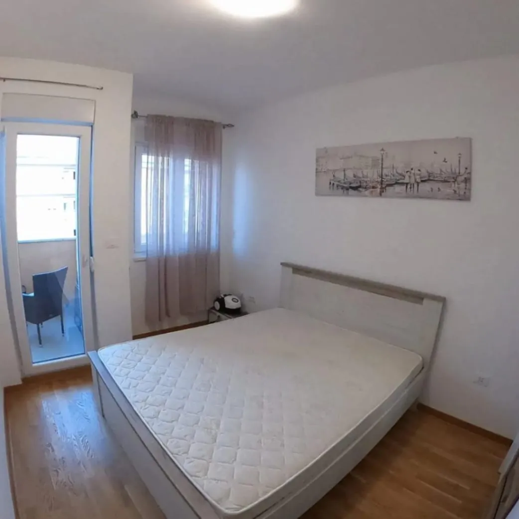 Rent, one bedroom apartment, 43m², City Kej, Podgorica