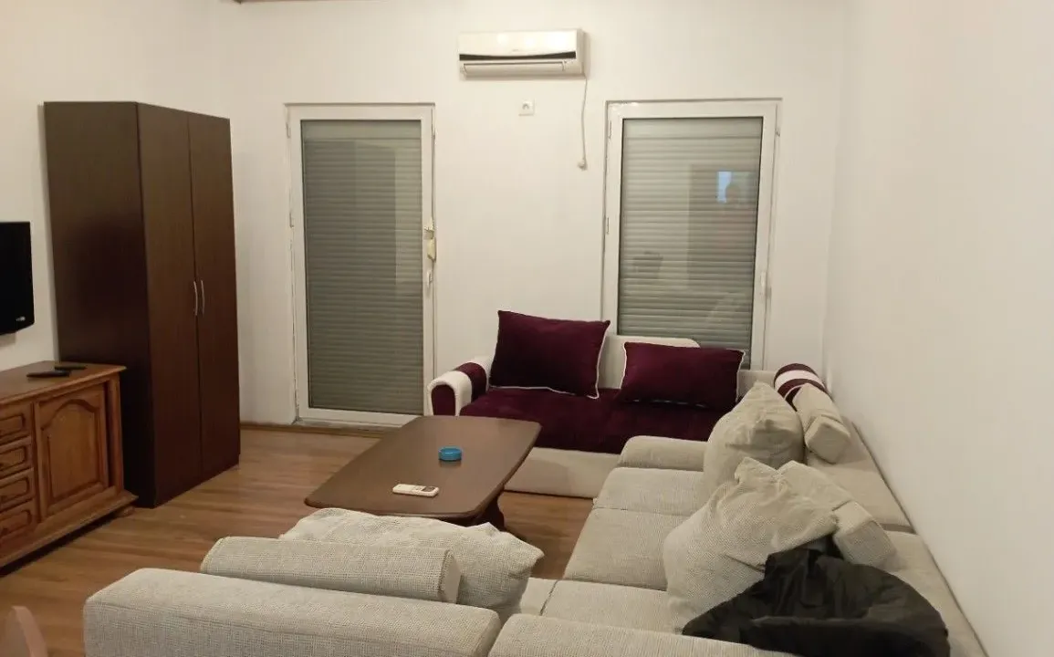 Izdavanje, garsonjera, 30m², City Kvart, Podgorica