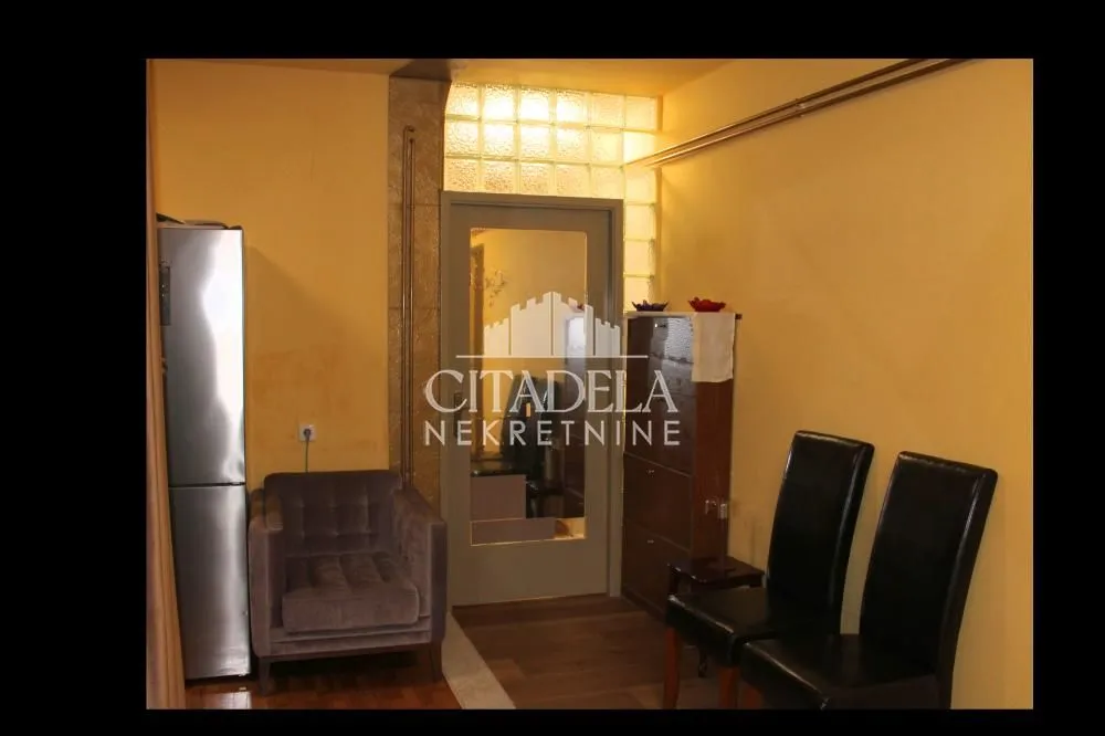 Sale, four bedroom apartment, 104m², Gradska Bolnica, Zvezdara Sve Podlokacije