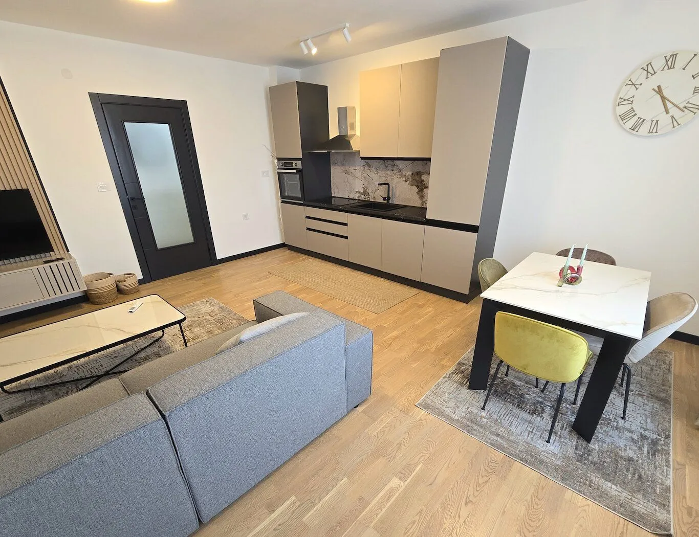 Rent, two bedroom apartment, 70m², Gorica C, Podgorica