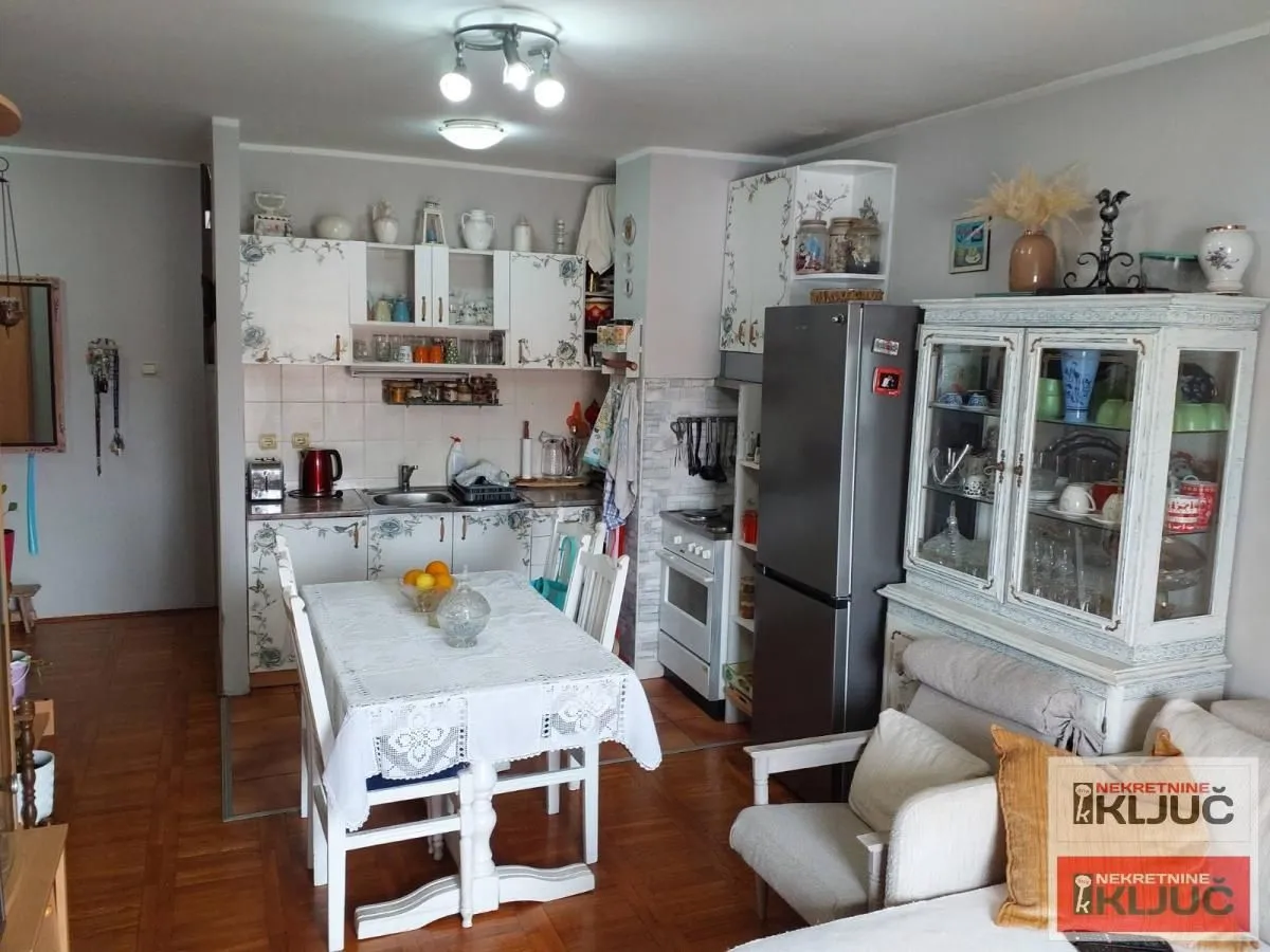Sale, three bedroom apartment, 72m², Nova Detelinara, Novi Sad Sve Podlokacije