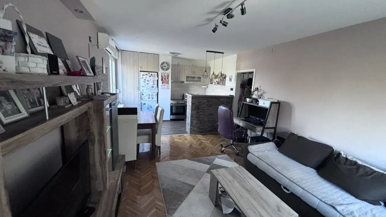 Prodaja, jednosoban stan, 46m², Banatić, Novi Sad Sve Podlokacije