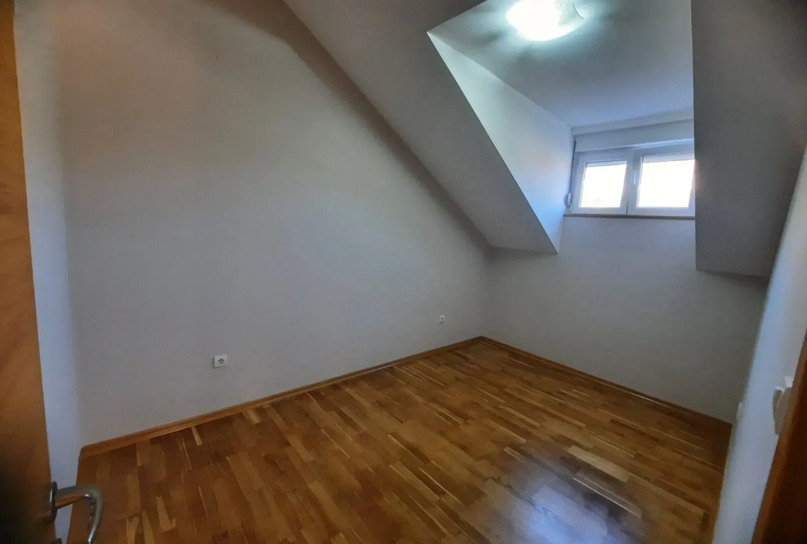Prodaja, stan, 62m², Cetinje, Crna Gora