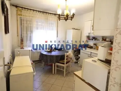 Prodaja, kuća, 500m², Voždovac Sve Podlokacije, Beograd - image 12