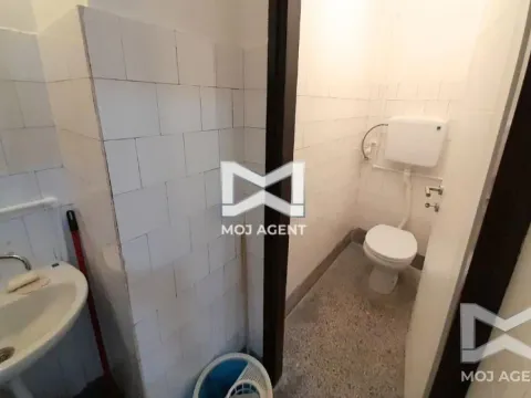 Izdavanje, poslovni prostor, 32m², Centar, Niš - image 4