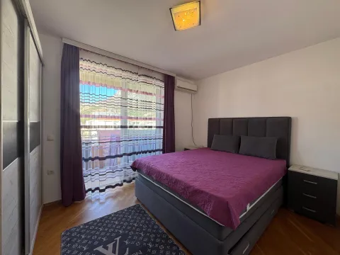 Izdavanje, stan, 95m², Centar, Budva - image 6