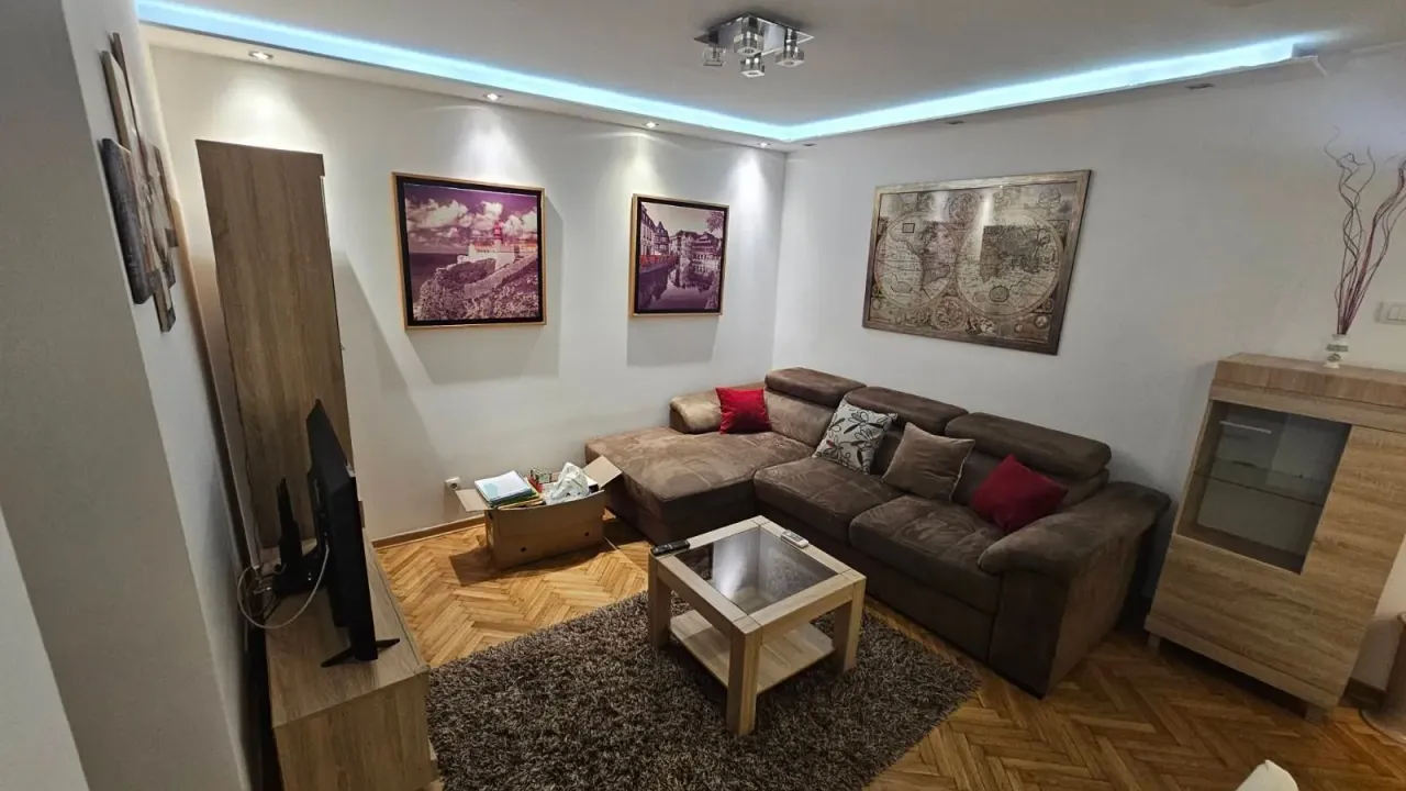 Izdavanje, jednosoban stan, 42m², Bečići, Budva