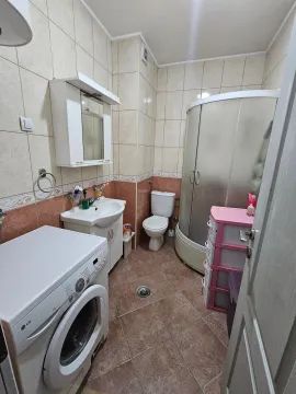 Rent, three bedroom apartment, 100m², Pejton, Podgorica - image 11