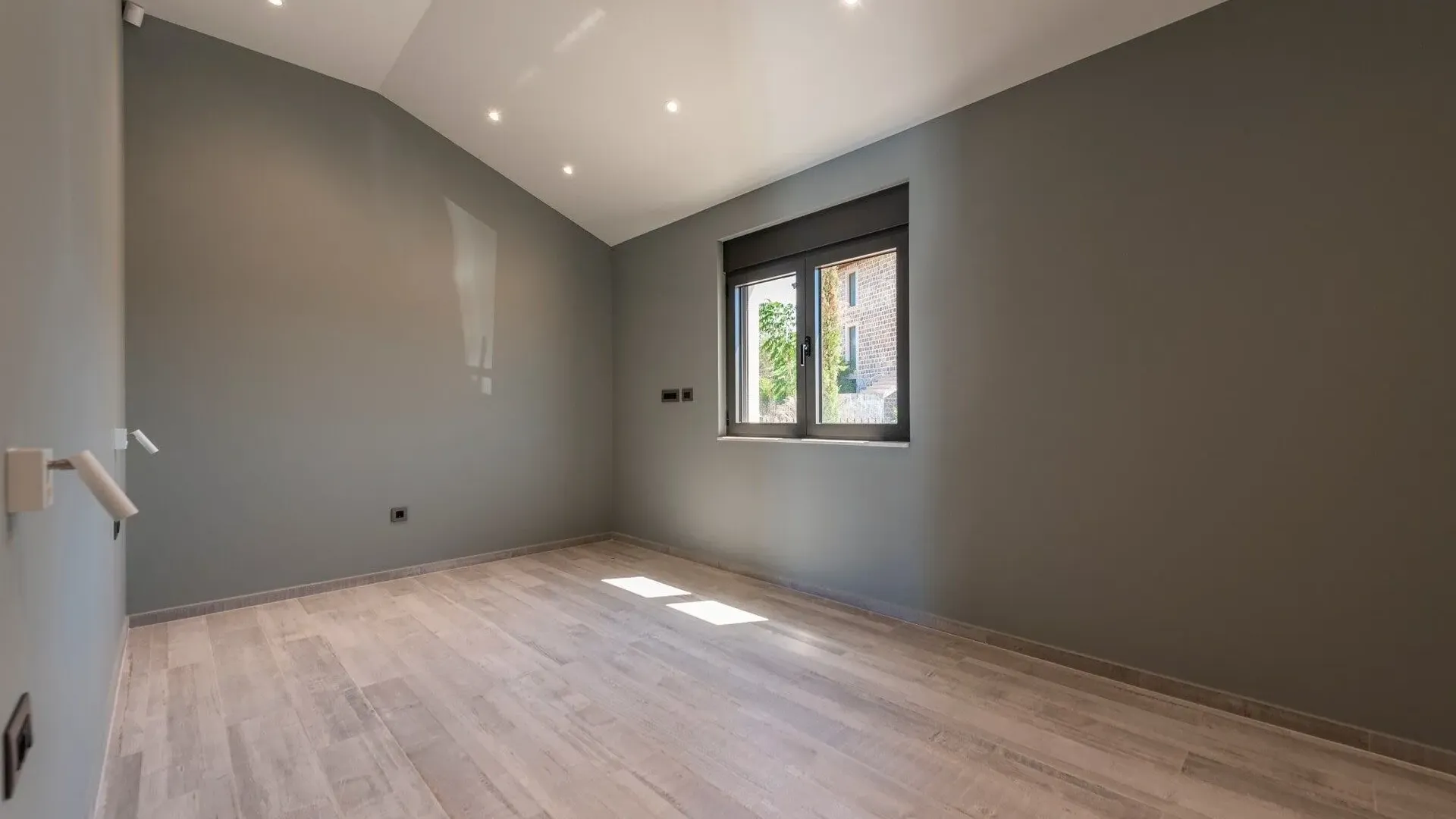 Prodaja, kuća, 558m², Tivat, Crna Gora