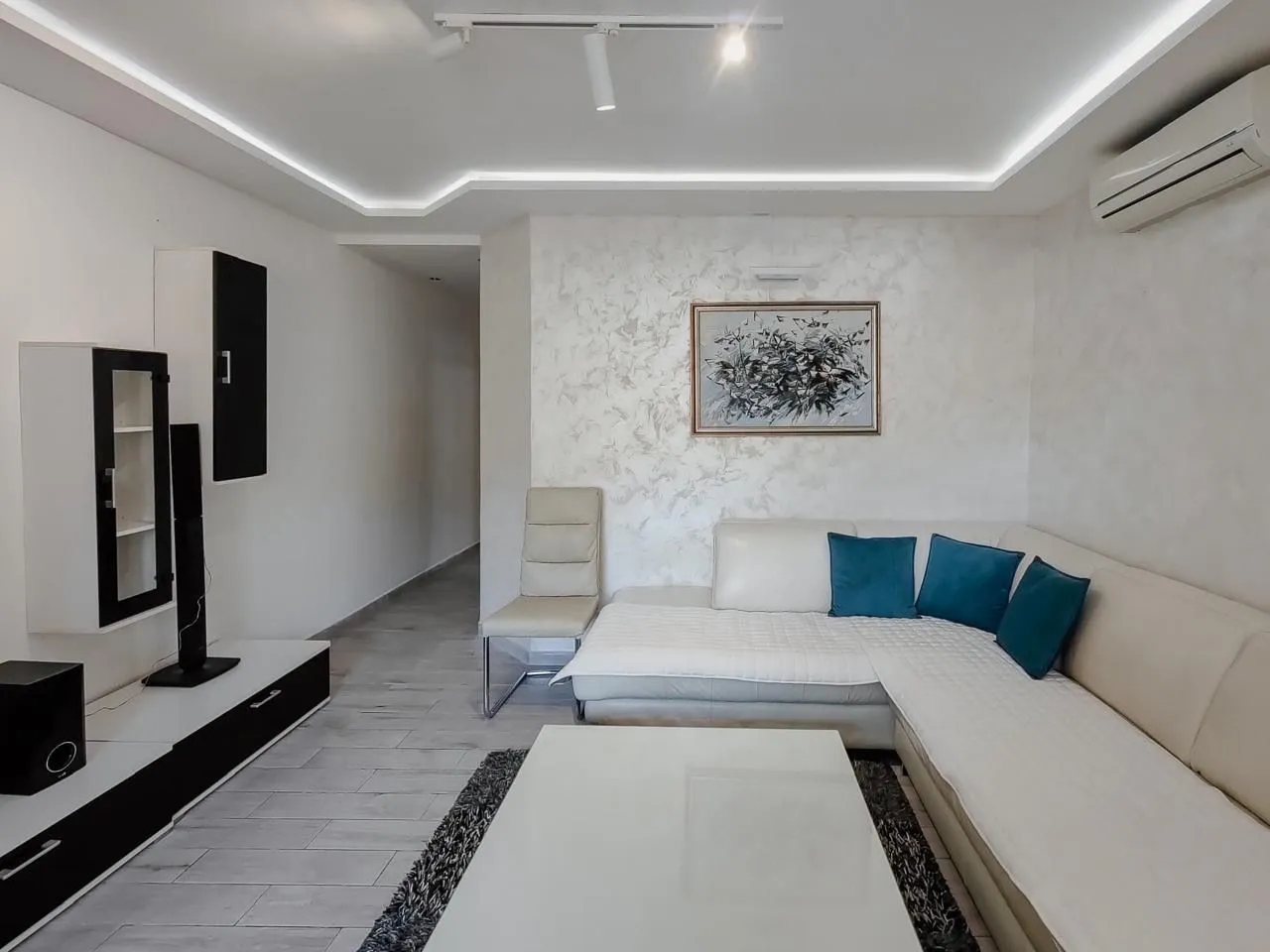Sale, one bedroom apartment, 47m², Sveta Vrača, Kotor
