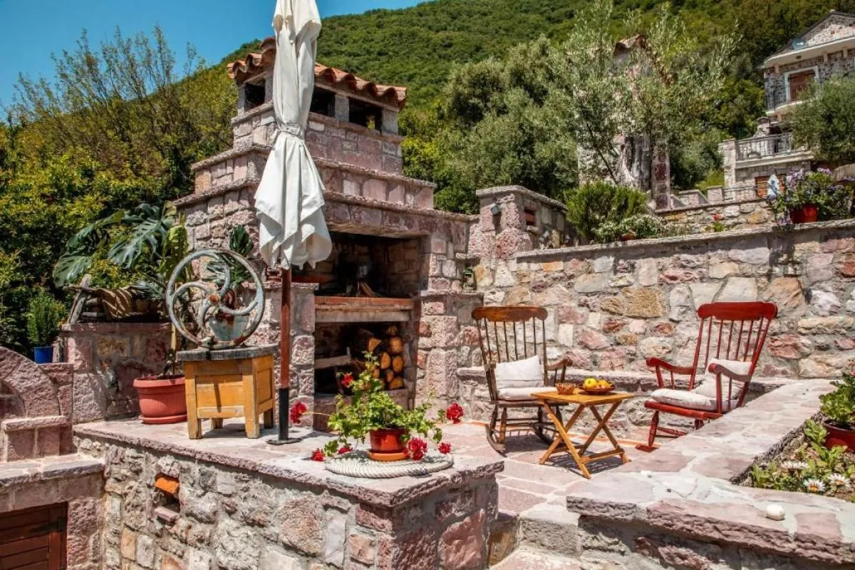 Rent, house, 120m², Gornja Lastva, Tivat