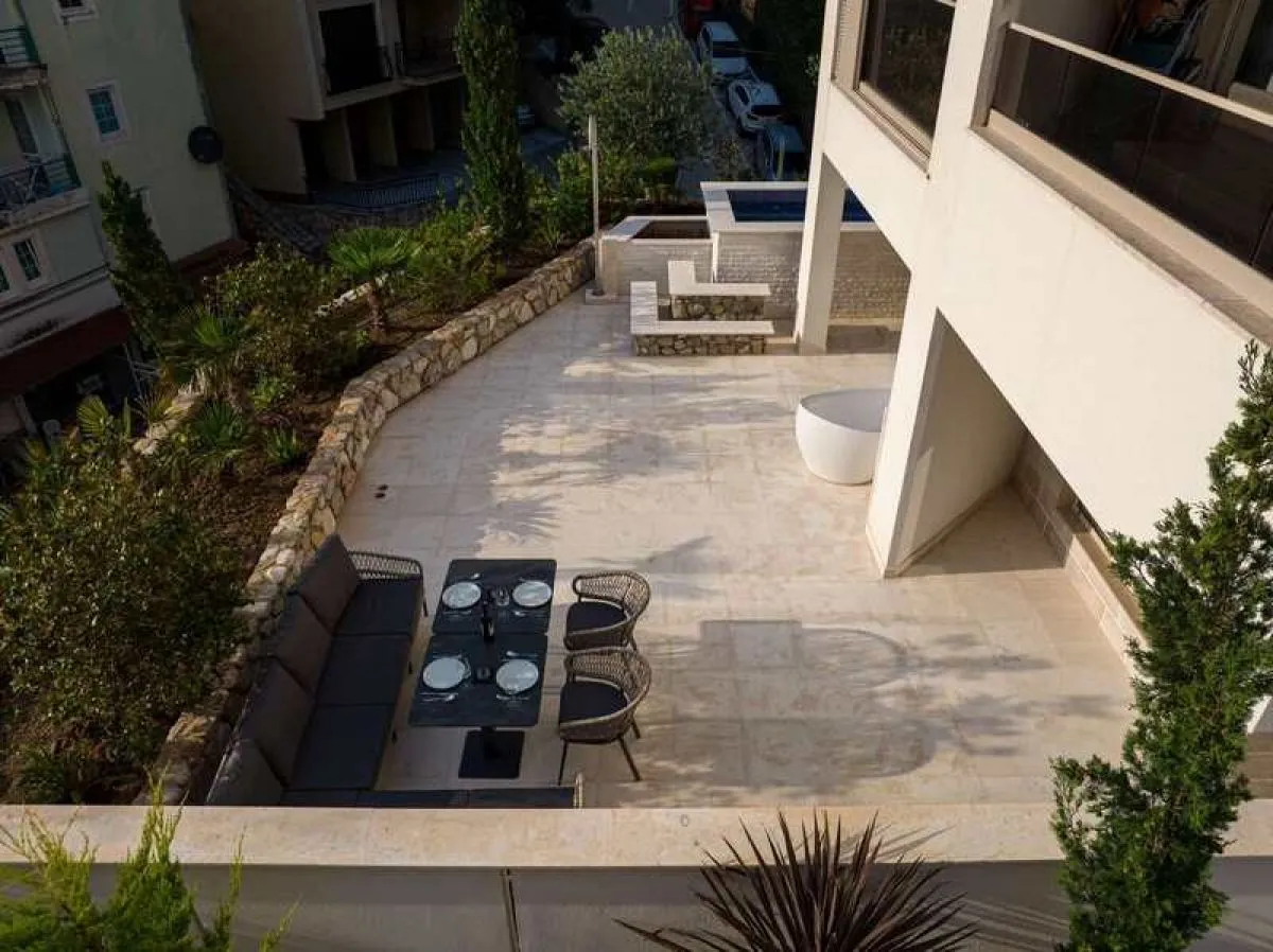 Sale, one bedroom apartment, 56m², Rafailovići, Budva