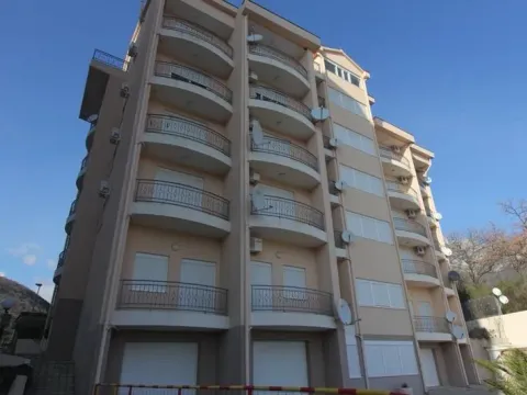 Prodaja, stan, 63m², Bečići, Budva - image 8