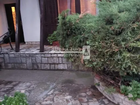 Sale, house, 201m², Aleksa Šantić, Sombor - image 10