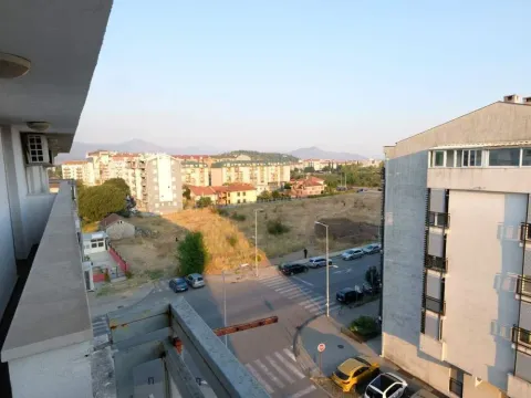 Rent, two bedroom apartment, 54m², City Kvart, Podgorica - image 11