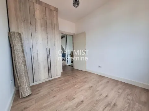 Izdavanje, trosoban stan, 70m², Dušanovac, Voždovac Sve Podlokacije - image 11