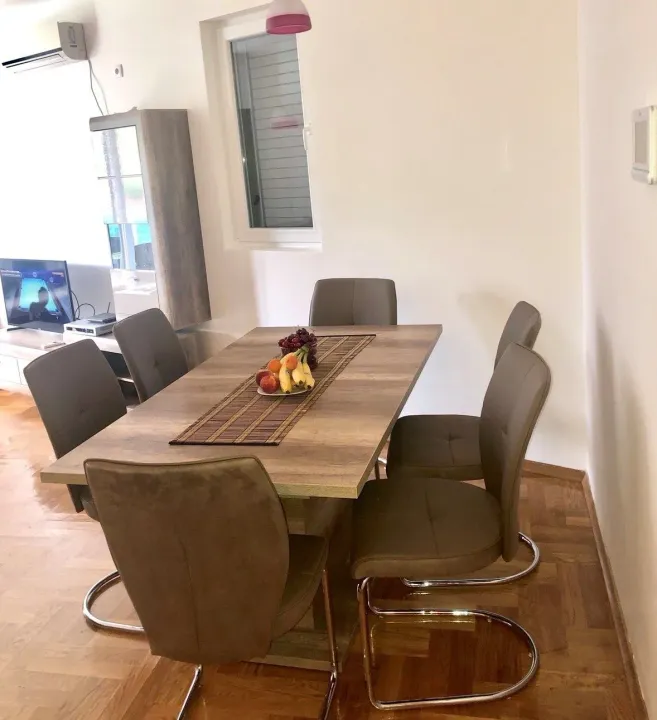 Prodaja, trosoban stan, 70m², Bečići, Budva