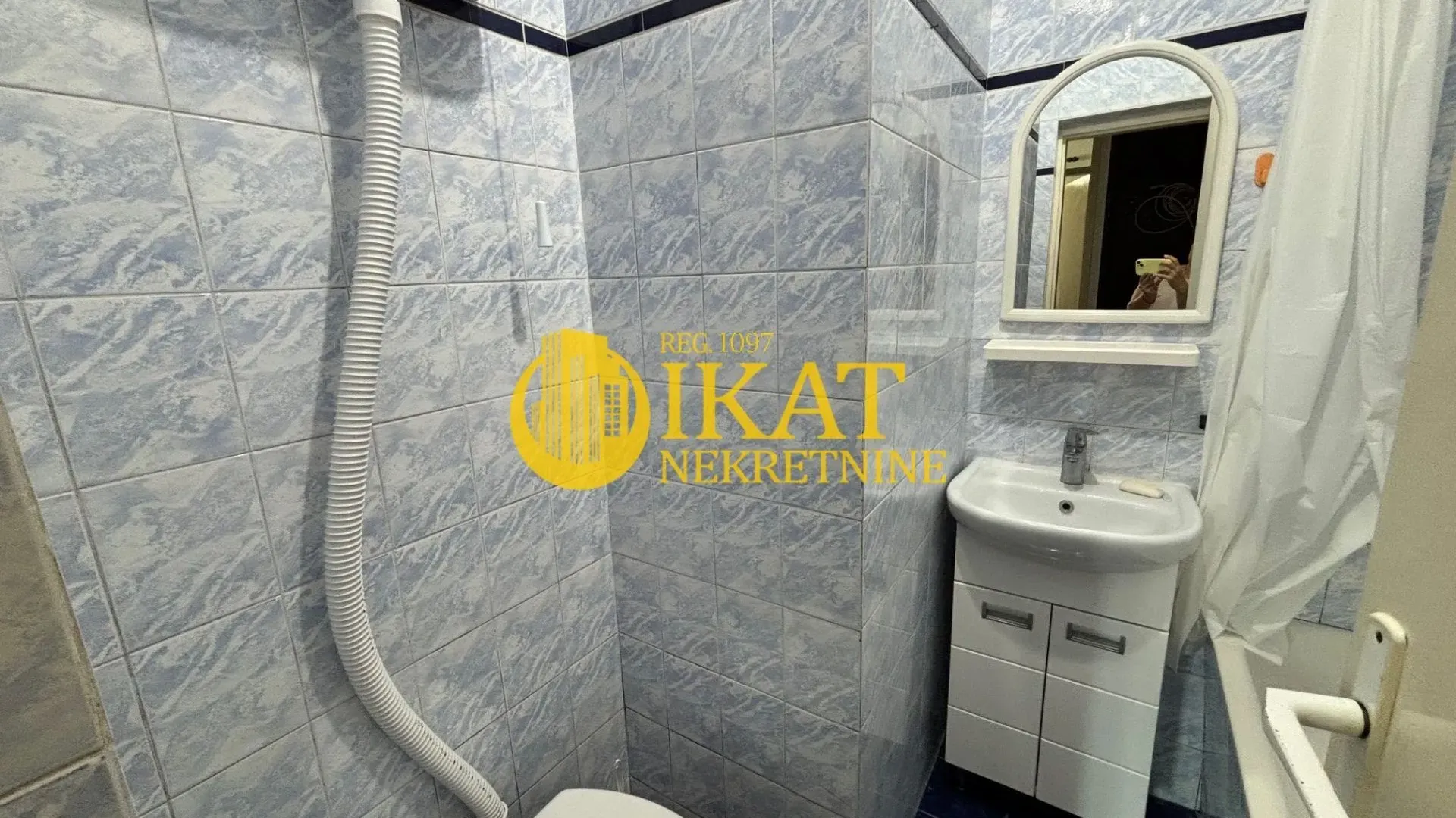 Prodaja, jednosoban stan, 22m², Đeram Pijaca, Beograd
