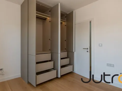 Prodaja, trosoban stan, 90m², Tološka šuma, Podgorica - image 10